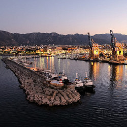 La "Panormos" al centro del Mediterraneo