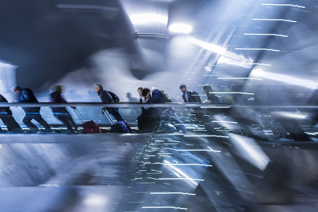 Flussi di partenza , radici immobili